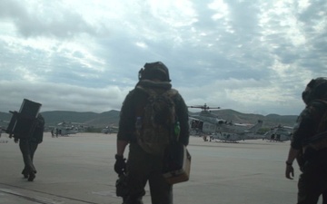 QUART B-Roll: HMLA-369 Touches Down on USS Harpers Ferry