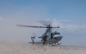 HLMA-773 Marines conduct flight and FARP operations