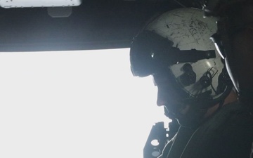 31st MEU | Marines with VMM 256 (Rein.) fire a M240B during flight operations