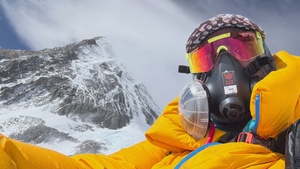 Frozen Step - David Phillips summits Mount Everest