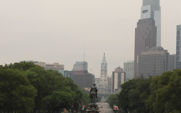 B-Roll: Soldiers run for fun in Philly during Army 250th Birthday
