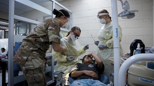 AMISTAD 2025: Canadian Armed Forces Dental Personnel Perform Tooth Extraction In El Salvador