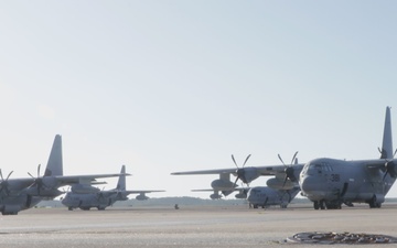 VMGR-252 conducts surge operations