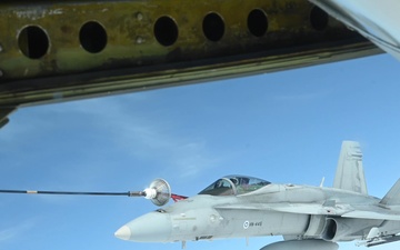 Atlantic Trident 25: 100th ARW refuels Finnish Air Force F/A-18s