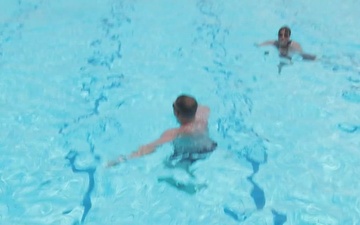 7th Communication Battalion Marines conduct Water Survival Advanced training