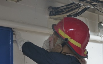 Mount Whitney Conducts Pipe-Patching