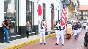Panamanian students and U.S. Navy service members unite in  concert