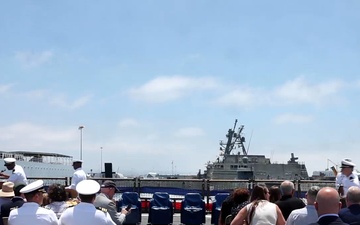 USS Pearl Harbor Changes Command