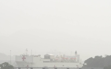 The USNS Comfort crosses the Miraflores Locks