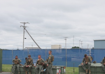 U.S. Marines with MWSS-273 refuel CH-53E Super Stallions with HMH-464