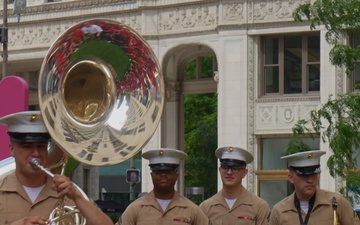 Quantico Marine Band performs Battle Hymn of the Republic for future Marines