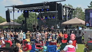 Actor Gary Sinise discusses Lt. Dan Band mission, creation during Fort McCoy concert