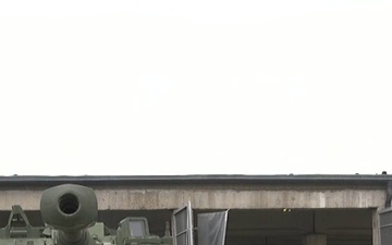 Social 9x16: Task Force Iron - M109A7 Paladin self-propelled howitzer training