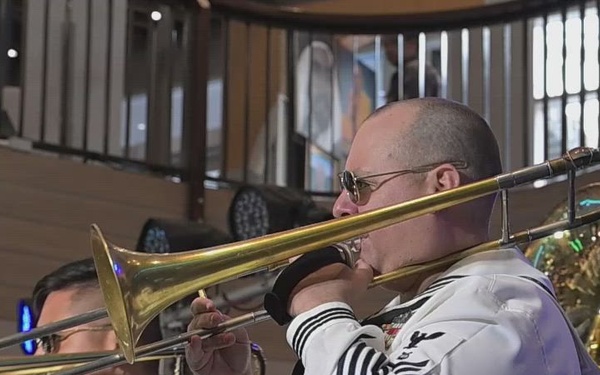 Pacific Update: 7th Fleet Band plays with Royal Thai Navy band