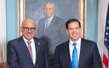 Secretary of State Marco A. Rubio hosts a Memorandum of Understanding Signing Ceremony on Nuclear Cooperation with Bahraini Foreign Minister Dr. Abdullatif bin Rashid Al Zayani