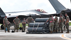 115th AMXS and 187th AMXS set up lightning protection systems