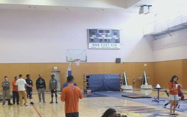 Yokosuka Hosts Powerlifting Competition