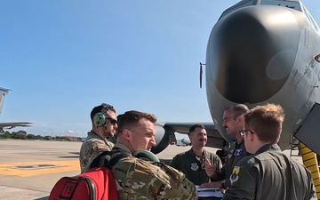 MacDill Tanker Conducts Aerial Refueling for Charleston C-17s