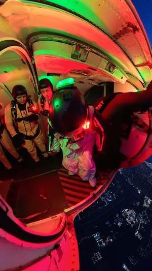 U.S. Army Parachute Team jumps at night for EAA AirVenture OshKosh