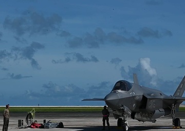 354 AEW flies in support of REFORPAC (broll)