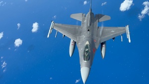 Tracking B-Roll of F-16s and F-35s aerial refueling during DLE2025