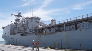 2nd Distribution Support Battalion Assists 2nd AABN’s Well Deck Rehearsal Staging