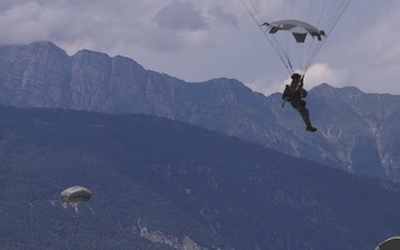 B-Roll: 173rd Airborne Brigade conducts airborne operation in Aviano