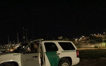 Soldiers secure southern border near El Paso