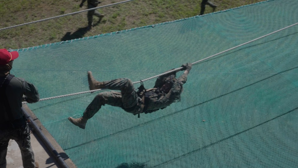 DVIDS - Video - 2/23 Marines and ROK Marines Joint Obstacle Course ...