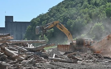 Behind the Scenes at Mount Morris Dam: Bulkhead Guide Replacement Project