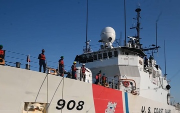 Coast Guard offloads nearly $74 million in illicit drugs interdicted in the Eastern Pacific