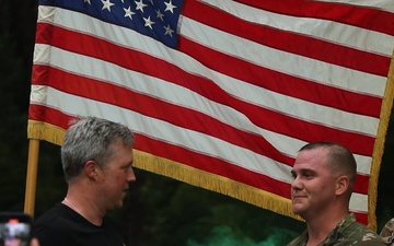 SECARMY visits 25th Infantry Division