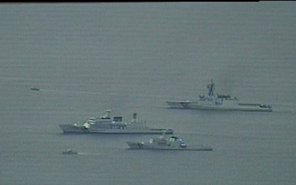 U.S. Coast Guard Cutter Stratton (WMSL 752) conducts the first-ever trilateral operations between the U.S. Coast Guard, Japan and Philippine Coast Guards in Japan