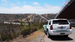 Border Patrol agent patrols Imperial Beach Station AOR