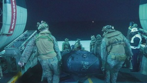 Boat Company Conducts Ship-to-Shore Movement