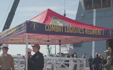 Marines Conduct Static Displays at Seattle Fleet Week