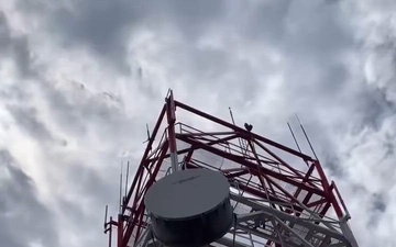 41st Signal Battalion Trains on Tower-Scaling Safety