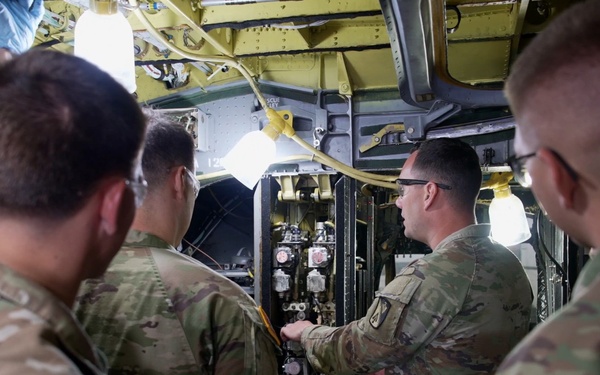 B-roll-MOS 15H Aircraft Pneudraulics