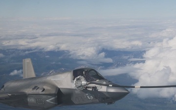VMGR-152 Marines train during exercise Red-Flag Alaska