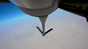 Strike Eagles Fueling Up in USCENTCOM AOR