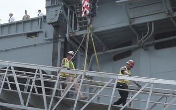 USS Iwo Jima (LHD 7) departs Naval Station Norfolk