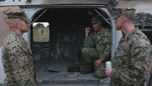 Marines and Infantes de Marina del Uruguay visit Uruguayan ranges