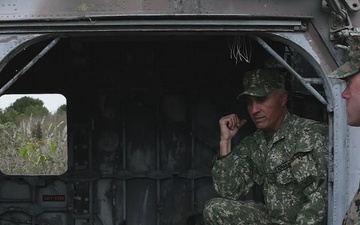 Marines and Infantes de Marina del Uruguay visit Uruguayan ranges