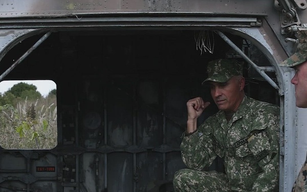 Marines and Infantes de Marina del Uruguay visit Uruguayan ranges