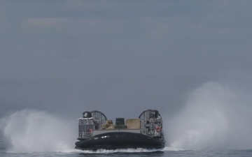 22nd MEU(SOC) | LCAC Onboard Operations Aboard USS San Antonio