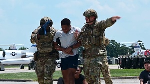 Scott AFB Airmen Train for Elite Phoenix Raven Course