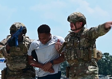 Scott AFB Airmen Train for Elite Phoenix Raven Course