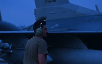 113th Maintenance Group crew chiefs ready F-16s for redeployment during REFORPAC