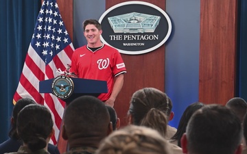 Washington Nationals Jacob Young visits Pentagon