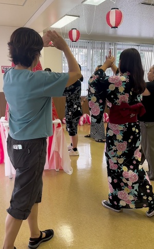Commander, Fleet Activities Yokosuka Fleet &amp; Family Support Center's Ikego Cultural Exchange Club Hosted Japanese Festival